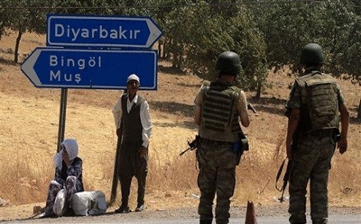 Fearing renewed clashes, residents flee Diyarbakir district