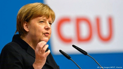 Merkel pours oil on troubled CDU waters over refugee crisis