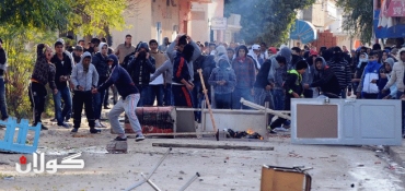 Tunisian economic protests turn violent
