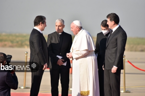Papa Francis: Ji bo pêşwaziya germ spasiya gelê Kurd dikim