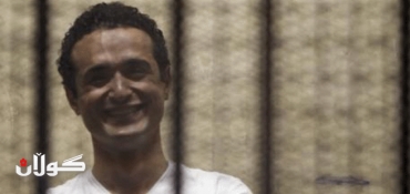 Egyptian blogger arrested in widening crackdown