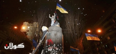 Ukrainian protesters topple Lenin statue in challenge to Yanukovich  By Alissa de Carbonnel and Pavel Polityuk