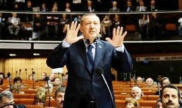 Erdogan: Pirsa Kurd bi rêbazên azadî û demokrasiyê çareser dibe