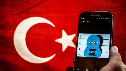 Hikûmeta Tirkiyê Facebook û Twitterê kontrol dike