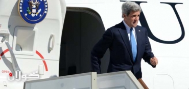 Russian Military Parade Makes Kerry Wait at Airport