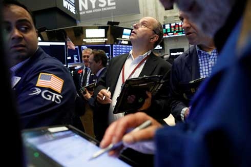 Nasdaq drops as FAANG growth worries persist