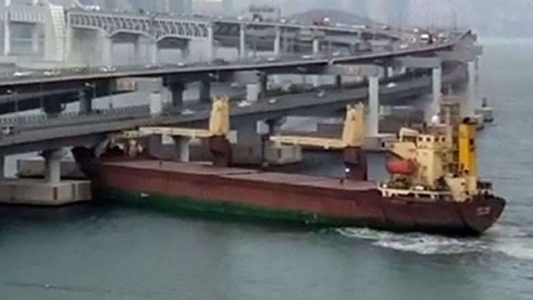 'Drunk' Russian sailor crashes massive cargo ship into South Korean bridge