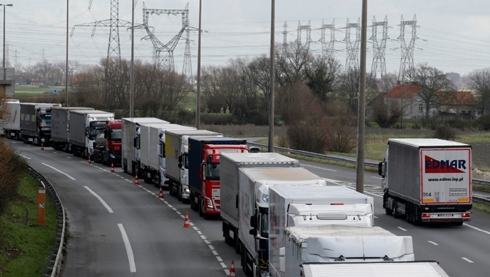 French customs strike delays Eurostar, airports ahead of Brexit