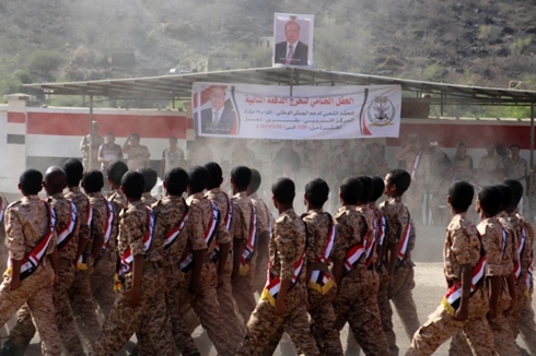 Saudi coalition bombs allied Yemeni soldiers killing 8