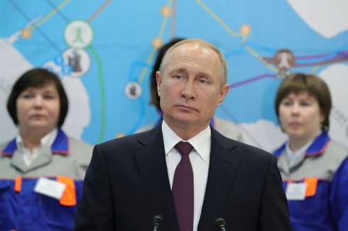 Putin in Crimea as Russia marks five years since annexation