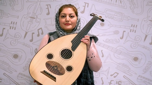 Oriental lute makes comeback on Iran music scene