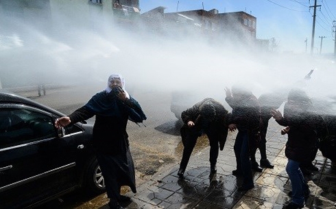 Clashes after Kurdish prisoner suicide in Turkish jail