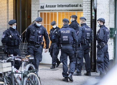 Germany bans Ansaar International, raids Islamist group's premises