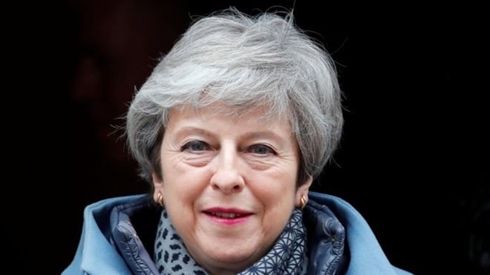 Brexit: Theresa May vows to stand down if deal is passed