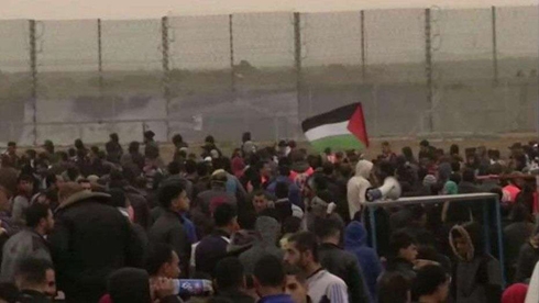 At least two killed in Gaza as thousands of Palestinians demonstrate near Israeli border