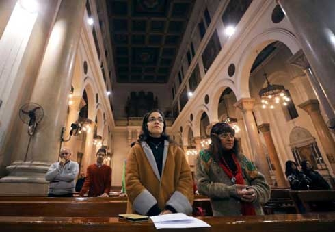 Egypt court sentences 17 to death for attacking Christians