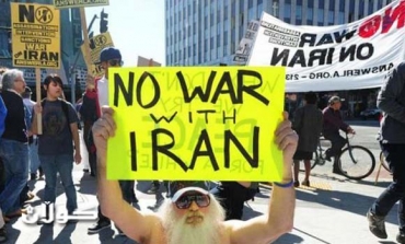 U.S. pacifists protest possible war against Iran