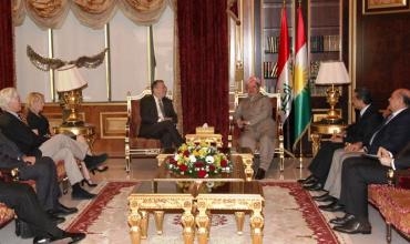 Serokê Herêma Kurdistanê pêşwazî li Robert Filner Endamê Kongresa Emerîka û şanda li gel kir