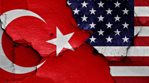 Amerîka rexne li Tirkiyeyê dike