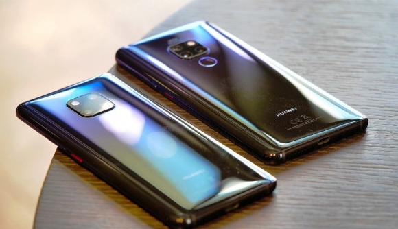 6 هۆكار وا دەكەن كە HUAWEI Mate 20 Pro  پاشای مۆبایلە زیرەكەكان بێت